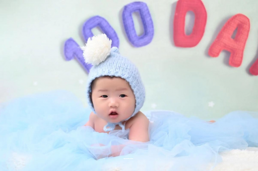 代怀包生男孩机构宝宝出疹子怎么护理